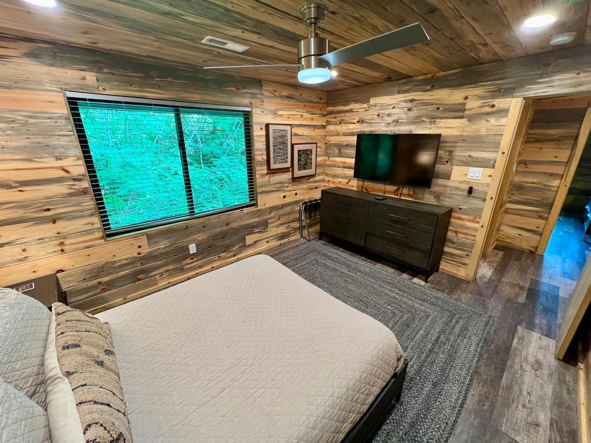 Experience Luxury At Smoky Mountain Hideaway, Just 5 Miles From Downtown Casa de Férias