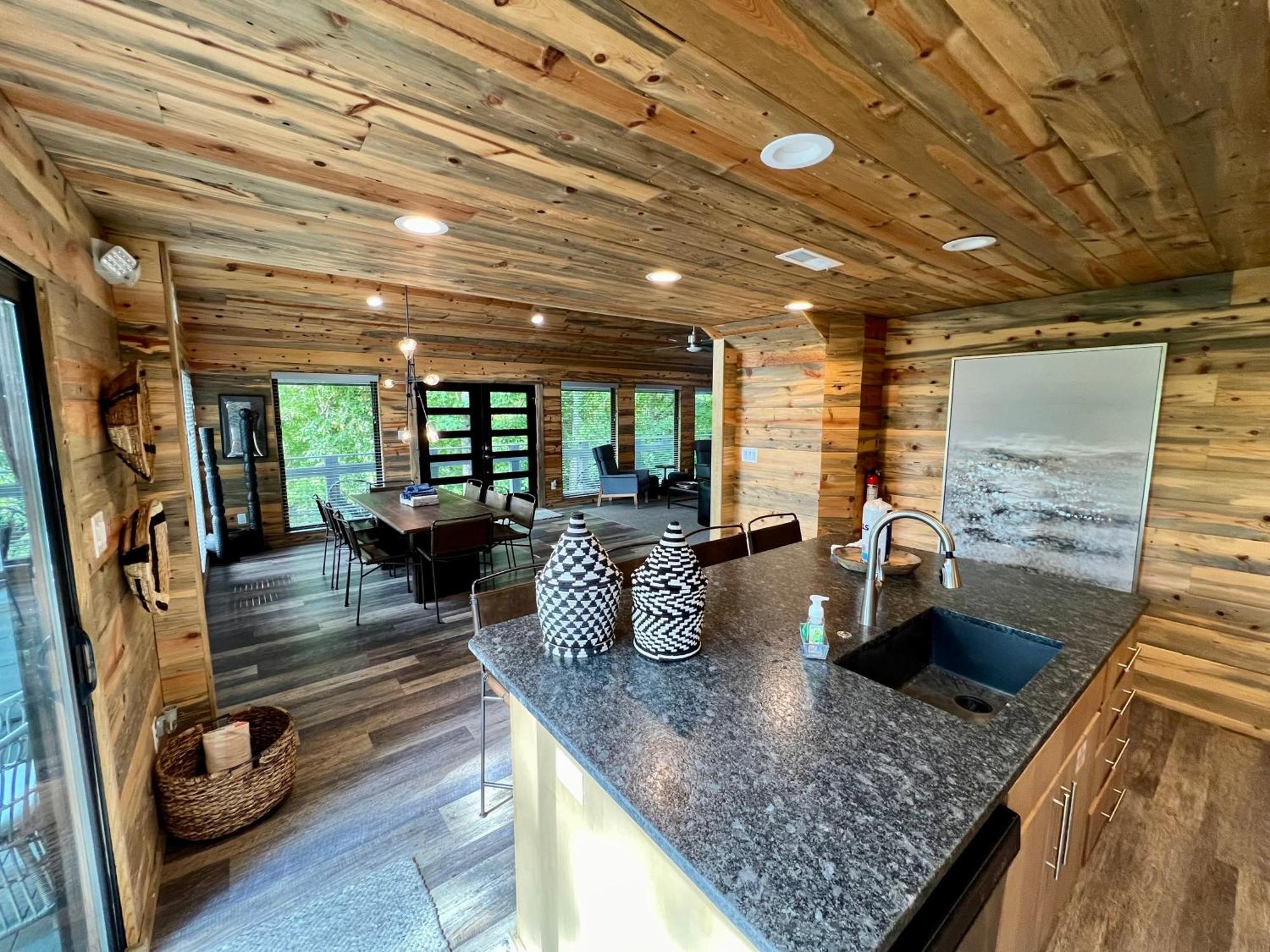 Casa de Férias Experience Luxury At Smoky Mountain Hideaway, Just 5 Miles From Downtown Gatlinburg
