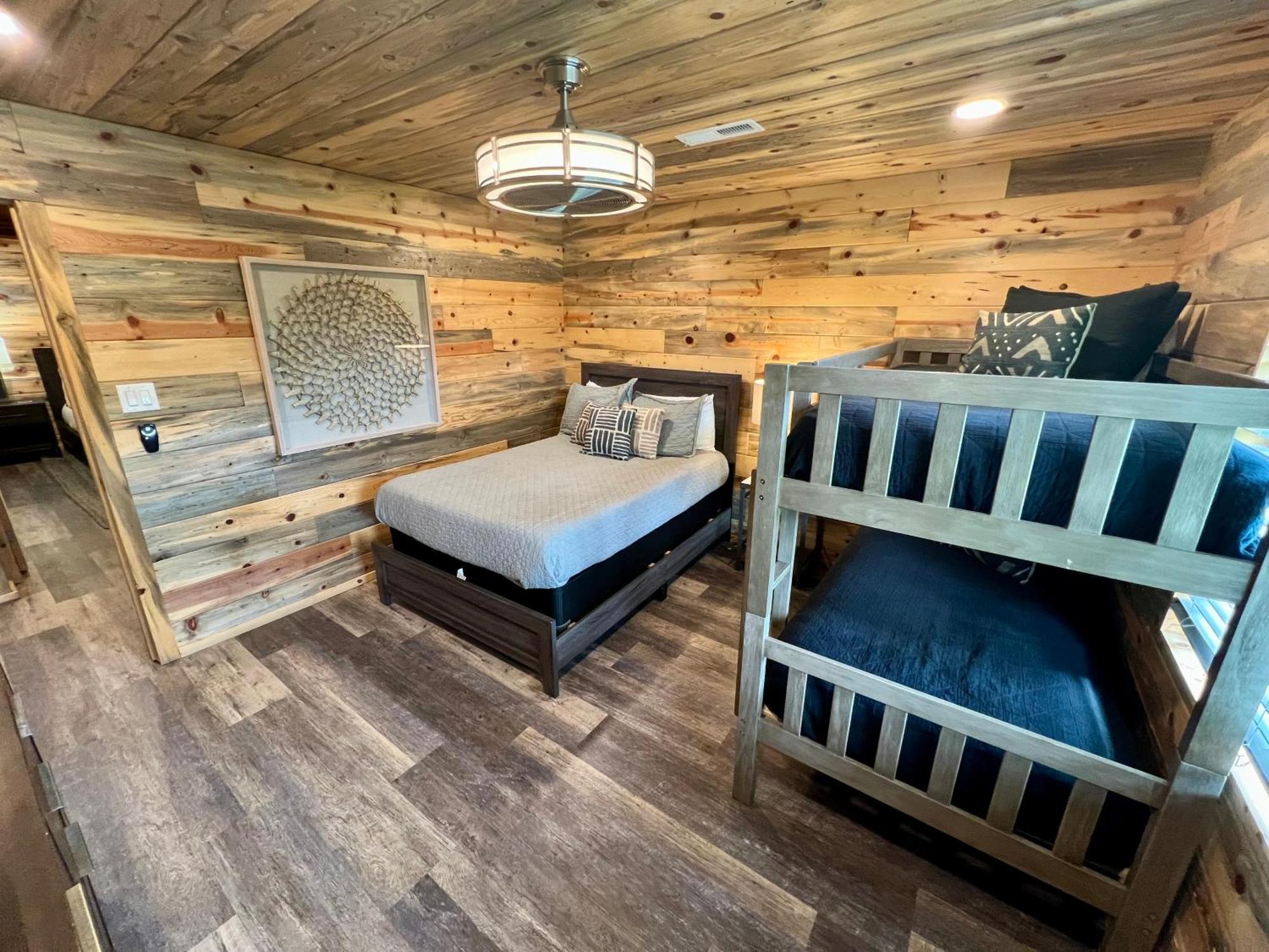 Casa de Férias Experience Luxury At Smoky Mountain Hideaway, Just 5 Miles From Downtown