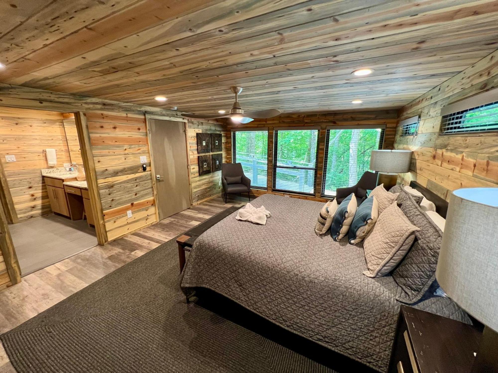 Experience Luxury At Smoky Mountain Hideaway, Just 5 Miles From Downtown Casa de Férias