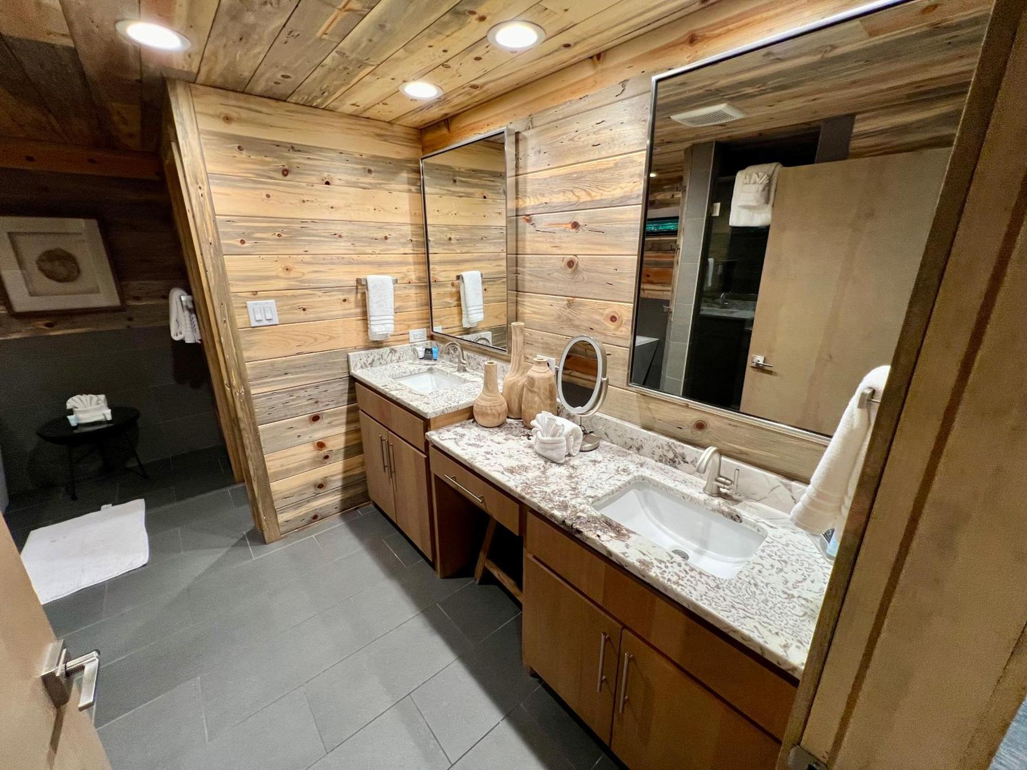 Casa de Férias Experience Luxury At Smoky Mountain Hideaway, Just 5 Miles From Downtown